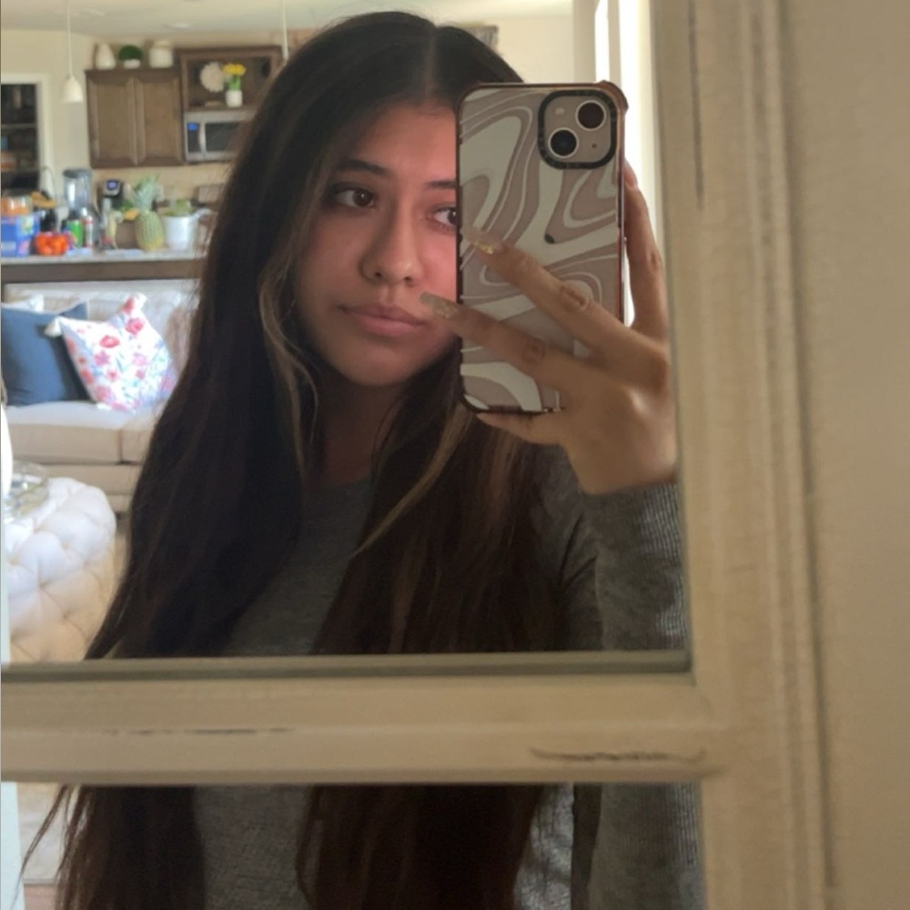 Meet your Posher, Ashley